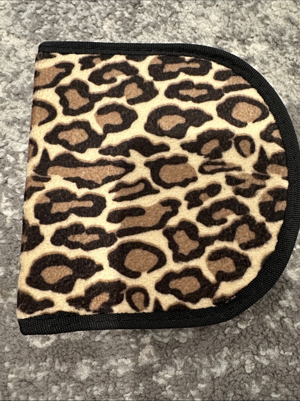VINTAGE 24 CD holder Leopard Print Foldover CD- Brown & Black